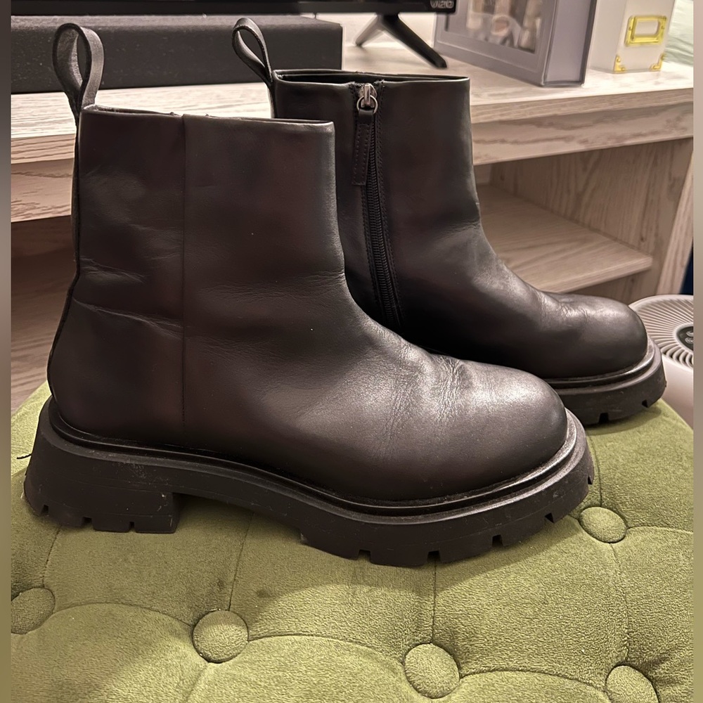 Zara Low Heeled Lug Leather Ankle Boots